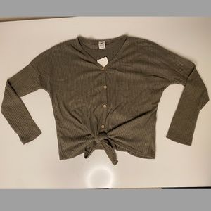 NWT Lovemarks Green Long Sleeve Top